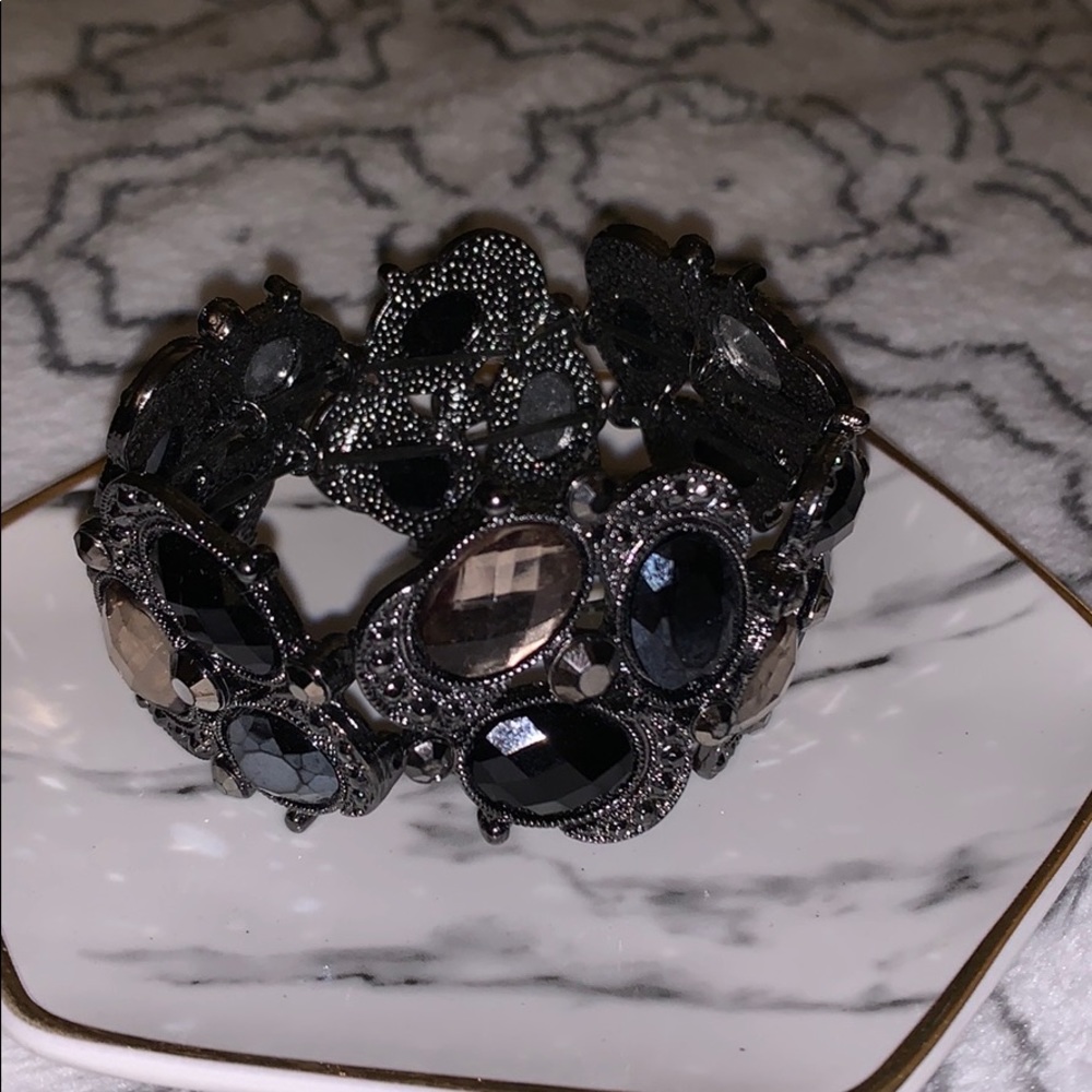 Metal bracelet